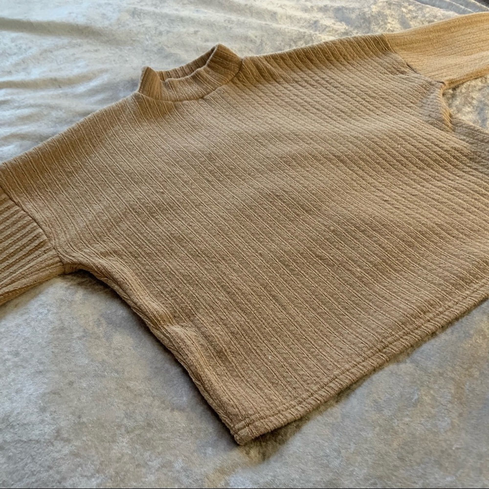 ✨3.3 field trip camel knitted sweater✨